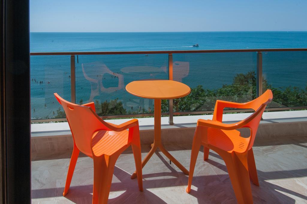 Paradise 5* Elenite