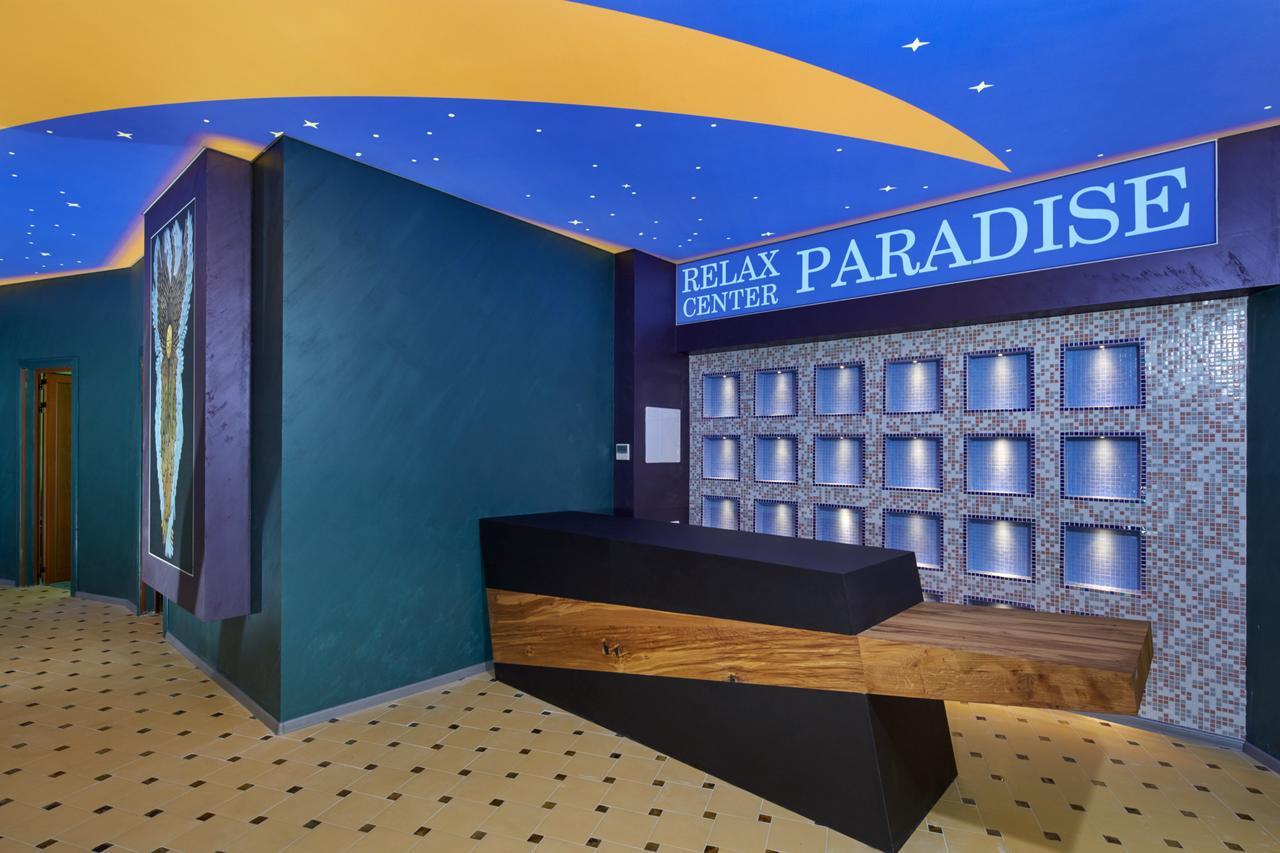 Paradise Hotel