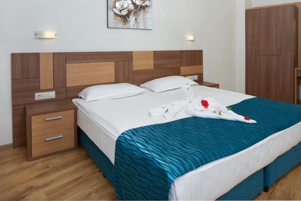 Paradise 5* Elenite