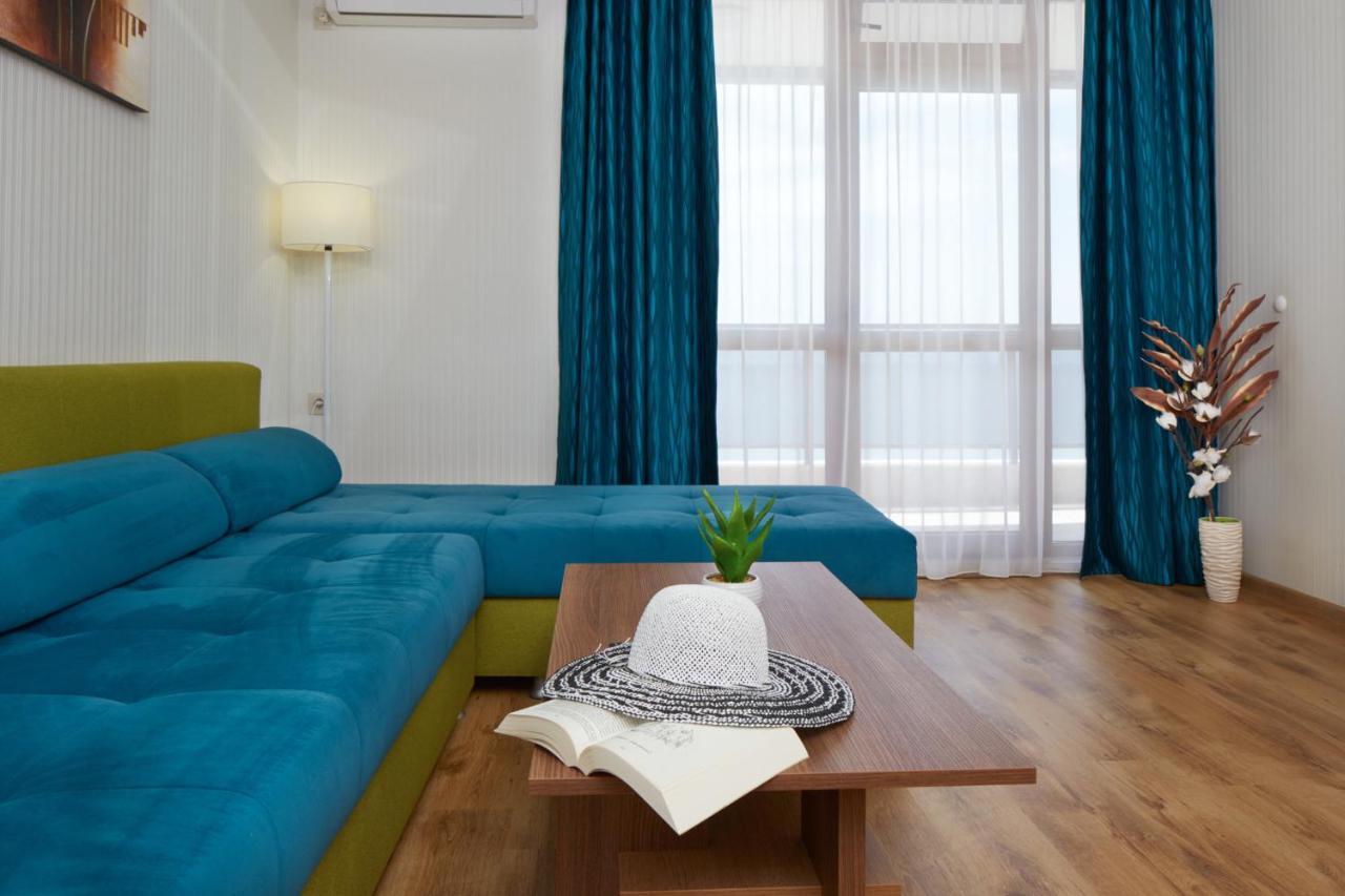 Paradise Hotel Elenite